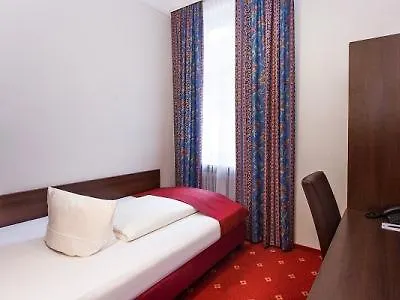 Szálloda Centro National Frankfurt City, Trademark Collection By Wyndham 3*