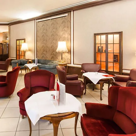 Centro National Frankfurt City, Trademark Collection By Wyndham Szálloda 3*