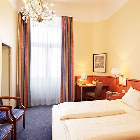 Szálloda Centro National Frankfurt City, Trademark Collection By Wyndham 3*