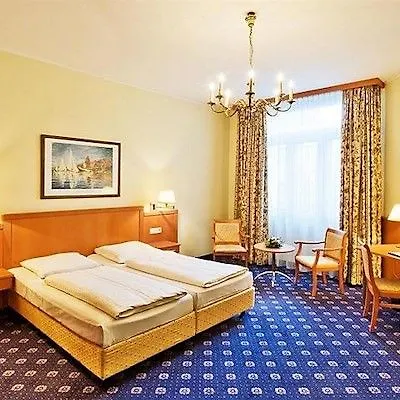 Szálloda Centro National Frankfurt City, Trademark Collection By Wyndham 3*