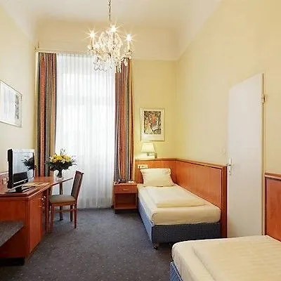 Centro National Frankfurt City, Trademark Collection By Wyndham Szálloda 3*