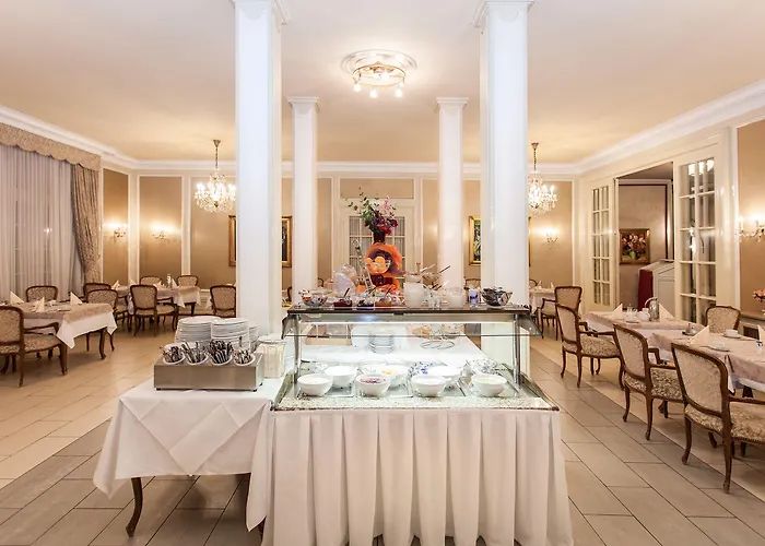 Centro National Frankfurt City, Trademark Collection By Wyndham Szálloda 3*