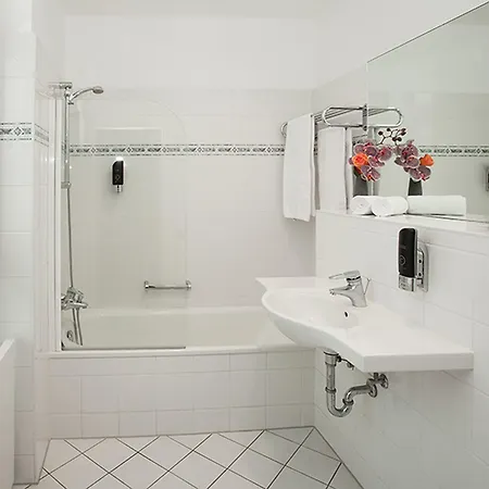 Centro National Frankfurt City, Trademark Collection By Wyndham Otel 3*