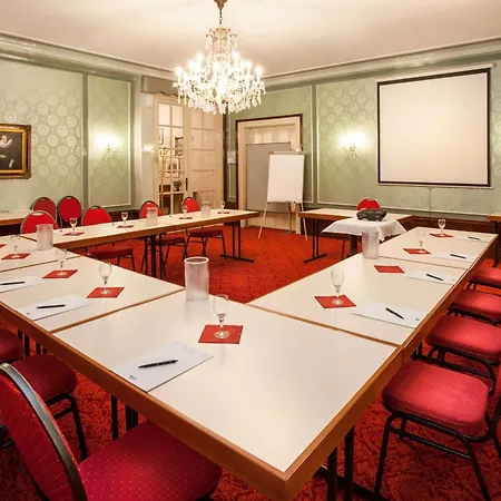 Otel Centro National Frankfurt City, Trademark Collection By Wyndham Frankfurt am Main
