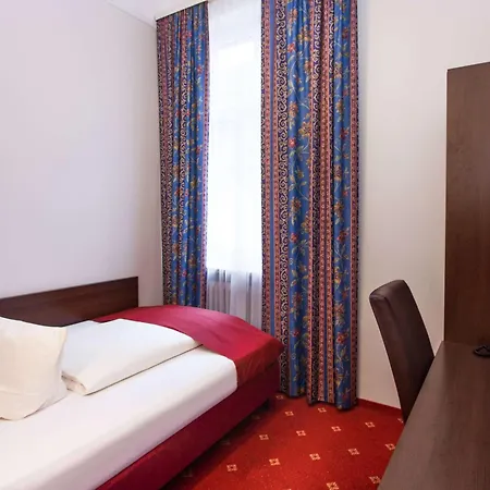 Otel Centro National Frankfurt City, Trademark Collection By Wyndham Frankfurt am Main