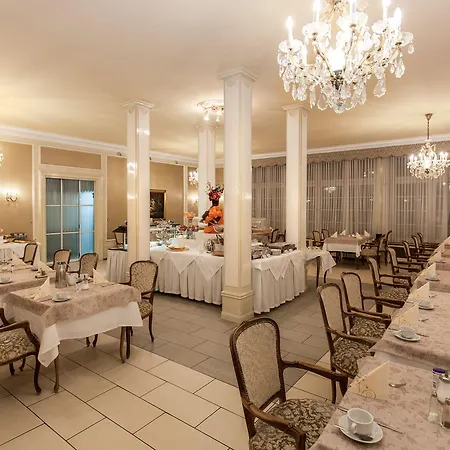 Centro National Frankfurt City, Trademark Collection By Wyndham 3*