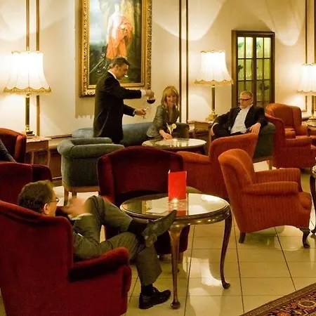 Otel Centro National Frankfurt City, Trademark Collection By Wyndham Frankfurt am Main