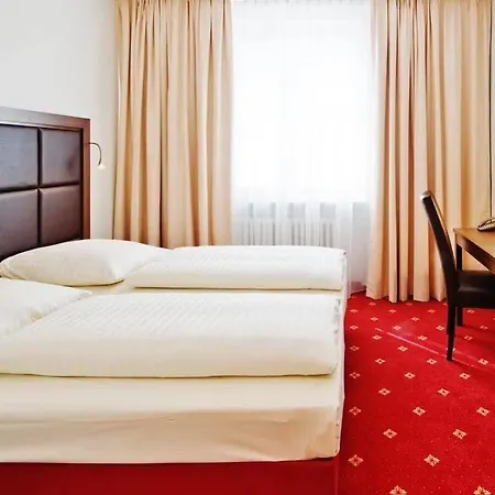 Centro National Frankfurt City, Trademark Collection By Wyndham ホテル 3*