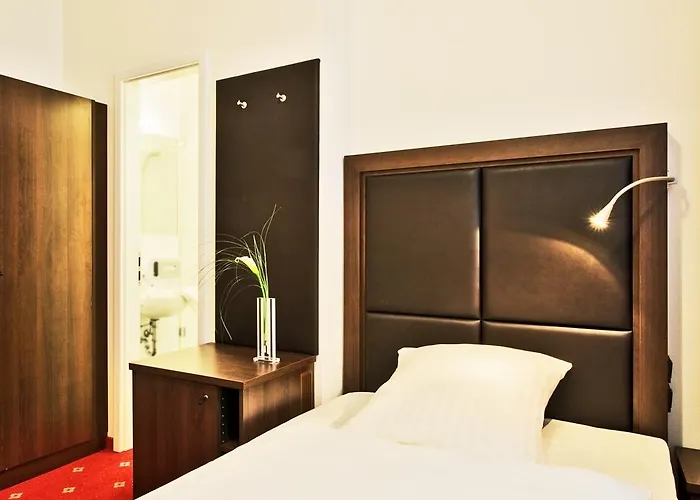 Hotell Centro National Frankfurt City, Trademark Collection By Wyndham 3*