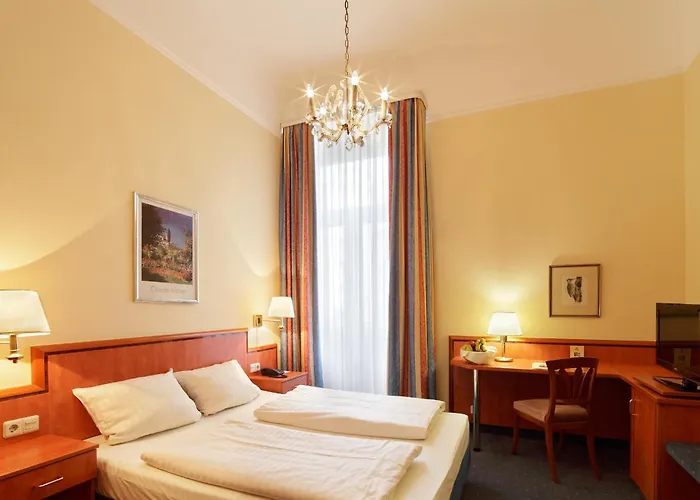 Hotel Centro National Frankfurt City, Trademark Collection By Wyndham 3*