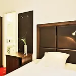 Hotel Centro National Frankfurt City, Trademark Collection By Wyndham 3*