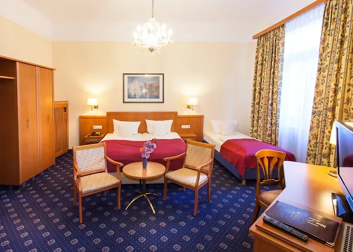 Centro National Frankfurt City, Trademark Collection By Wyndham מלון 3*