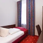 호텔 Centro National Frankfurt City, Trademark Collection By Wyndham 3*