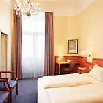 호텔 Centro National Frankfurt City, Trademark Collection By Wyndham 3*